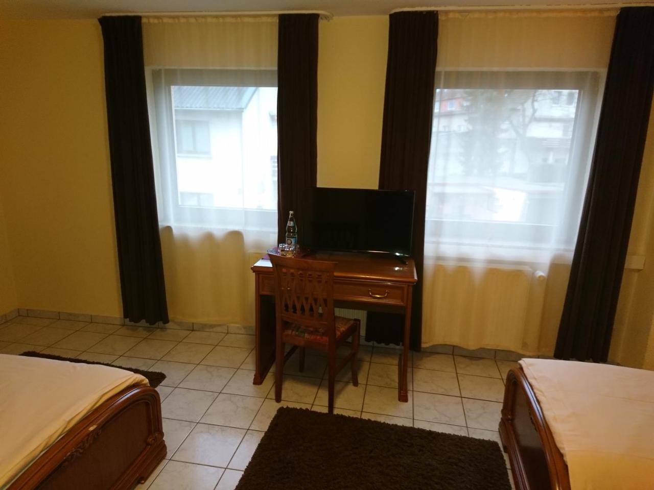Euro-Hotel 萨尔布吕肯 外观 照片